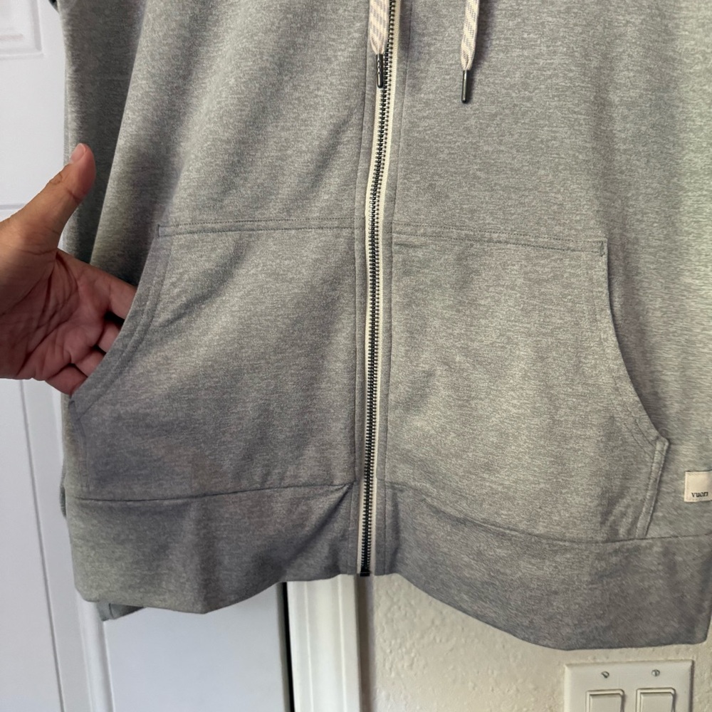 VUORI heather grey athletic knit long sleeve full zip hoodie sweater - Picture 4 of 7